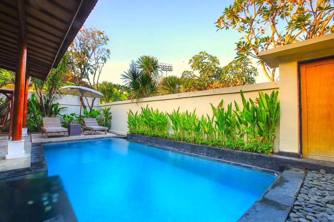 Private Pool Villas Kuta  Exterior photo