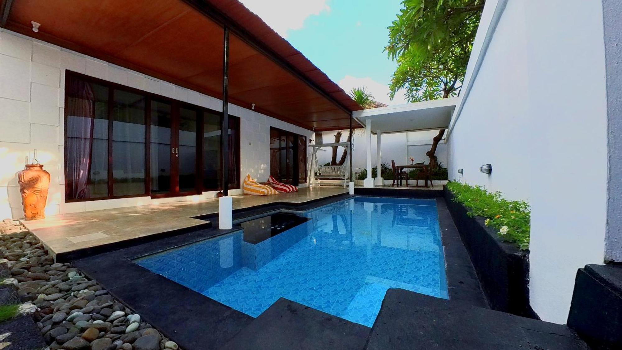 Private Pool Villas Kuta  Exterior photo