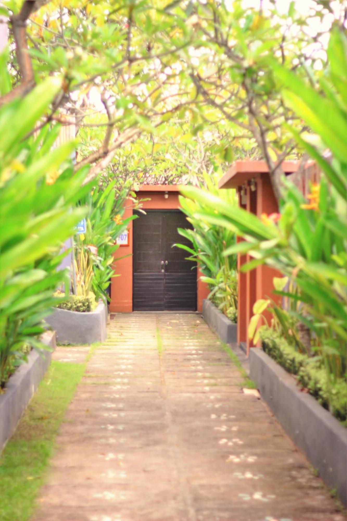 Private Pool Villas Kuta  Exterior photo