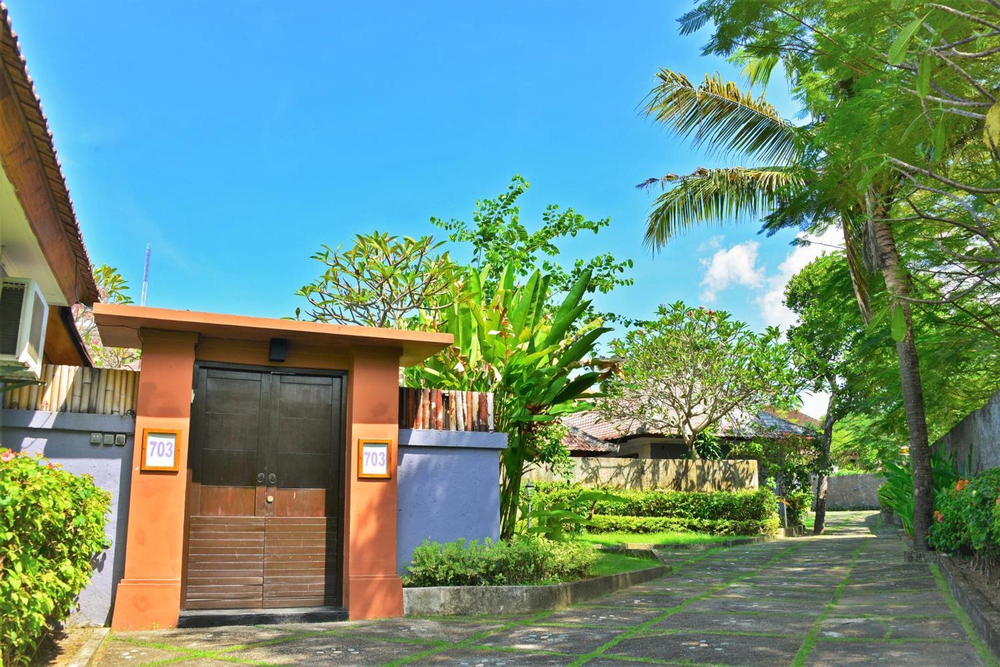 Private Pool Villas Kuta  Exterior photo
